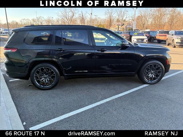 Used 2023 Jeep Grand Cherokee L Summit w/ High Altitude Package AWD/4WD image 15