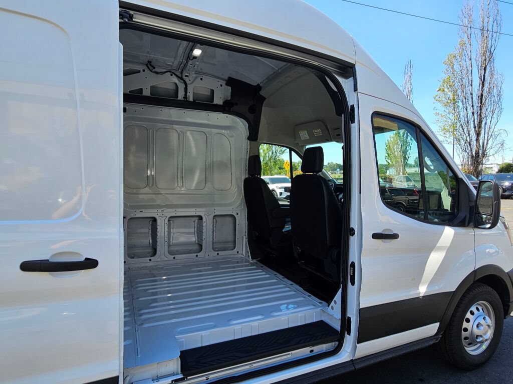 New 2026 Ford Transit 250 148 High Roof AWD image 11