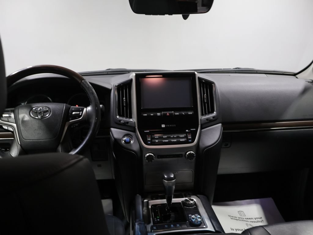Used 2017 Toyota Land Cruiser AWD/4WD image 16