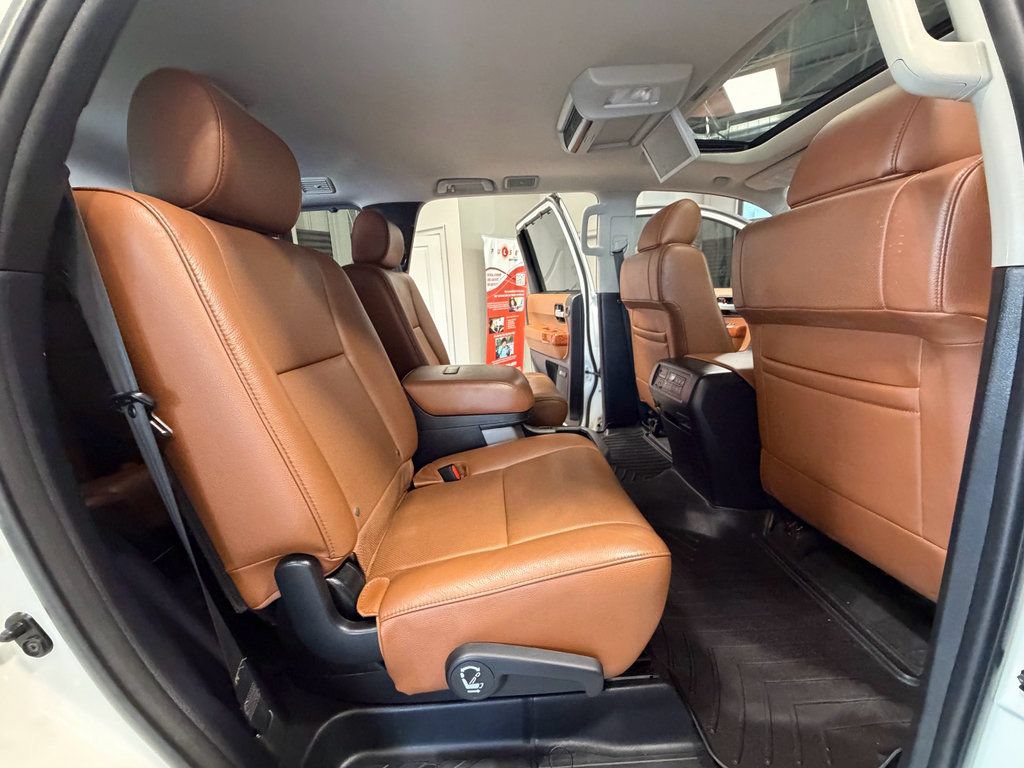 Used 2018 Toyota Sequoia Platinum AWD/4WD image 59