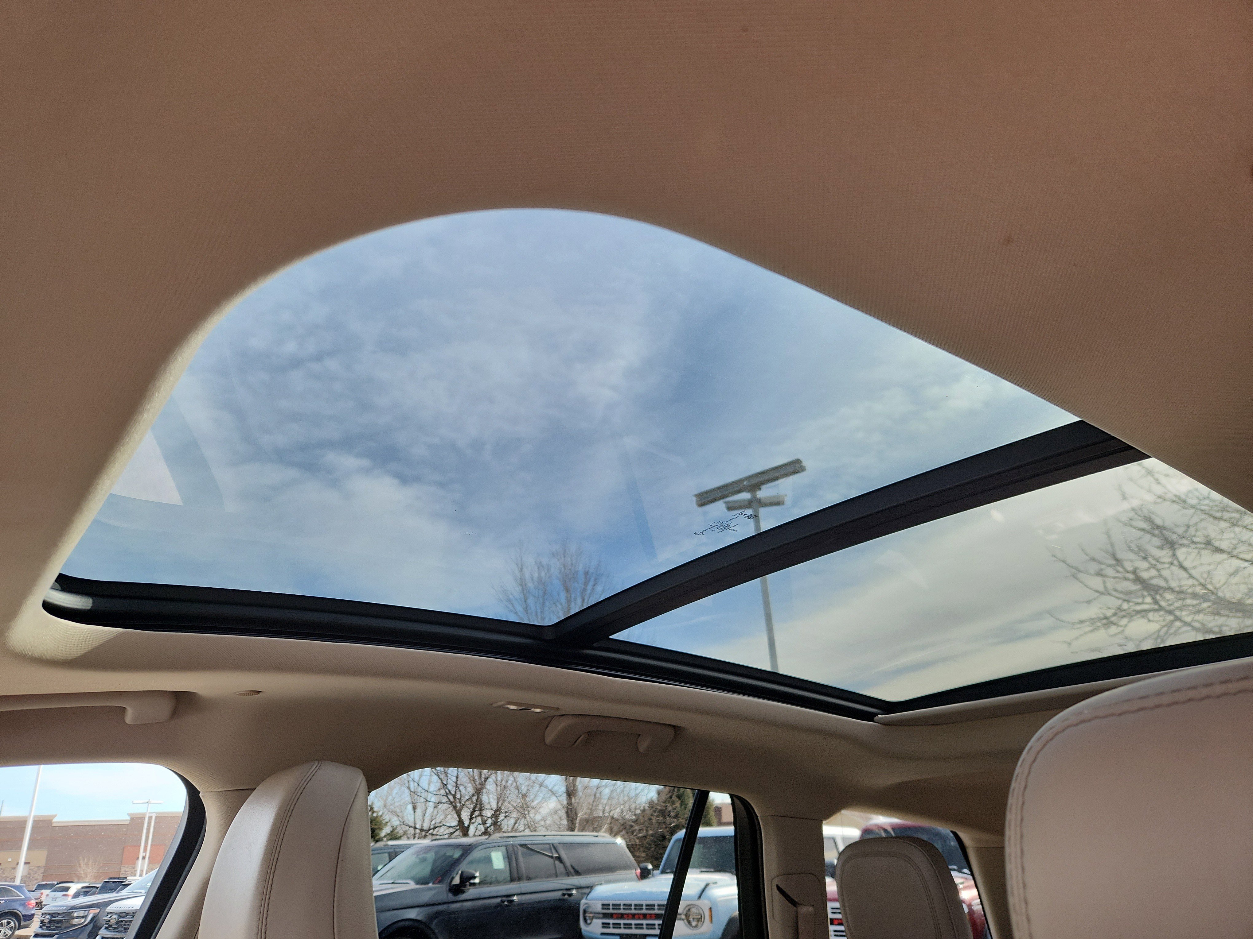 Used 2023 Lincoln Aviator Reserve w/ Equipment Group 201A image 27