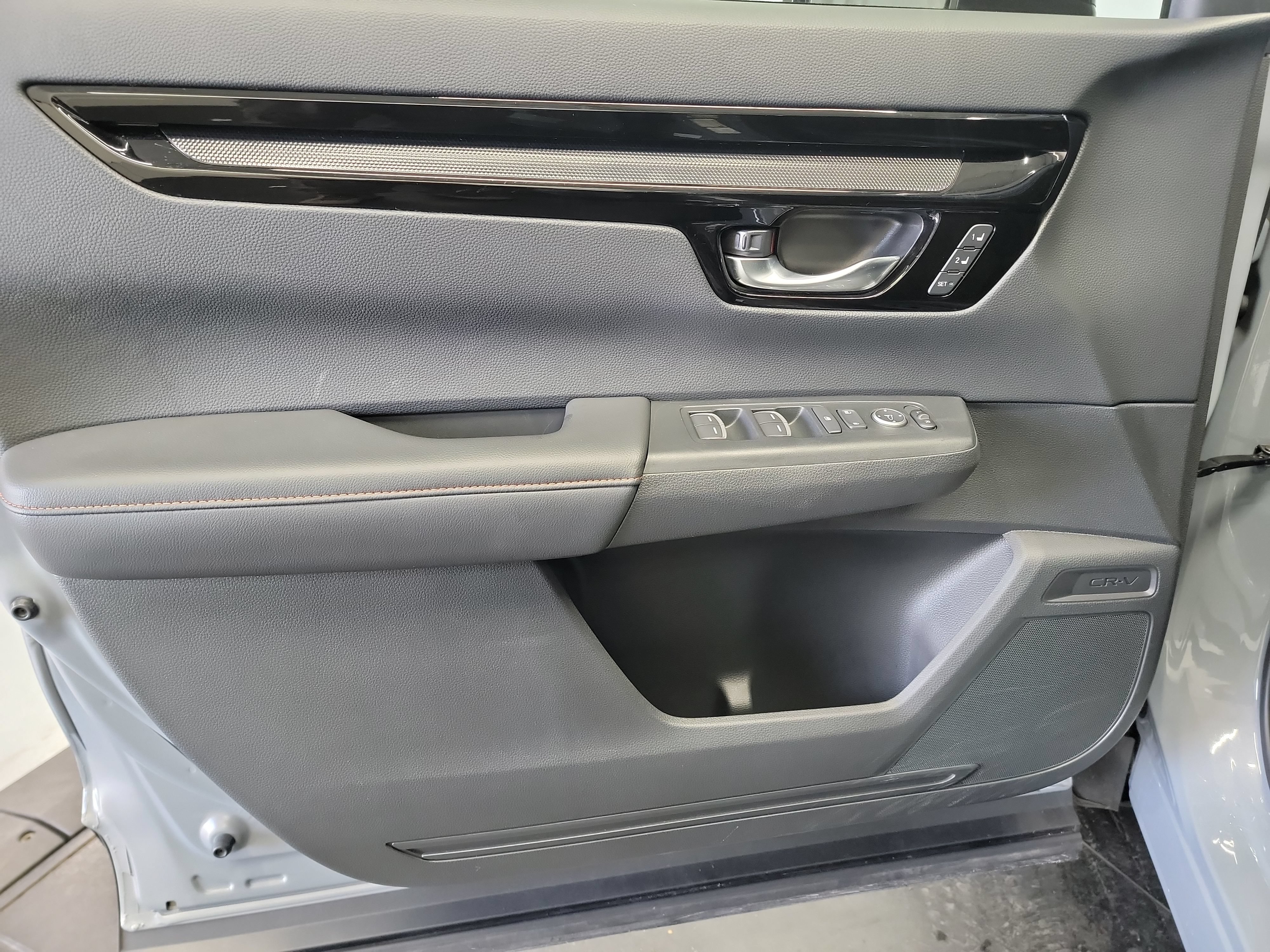 Used 2024 Honda CR-V Sport Touring image 13