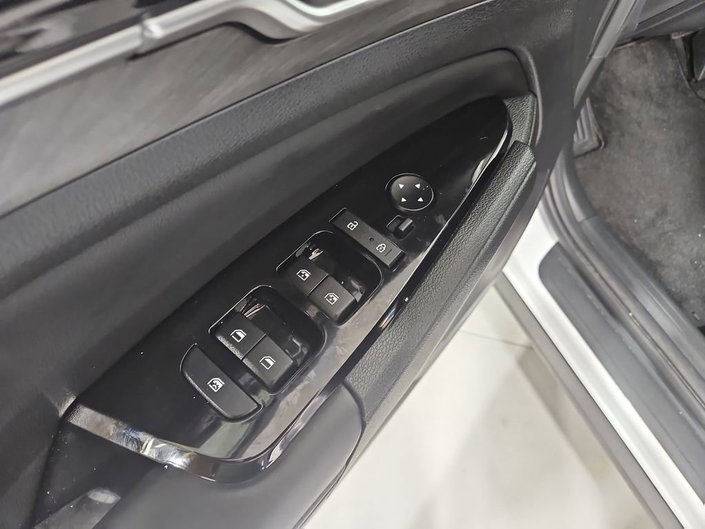 Used 2024 Kia Sportage X-Line w/ X-Line Premium Package image 12