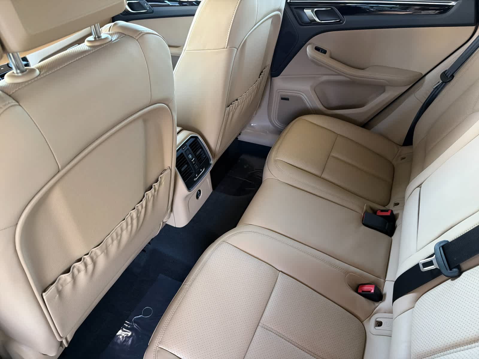 New 2026 Porsche Macan S AWD/4WD image 13