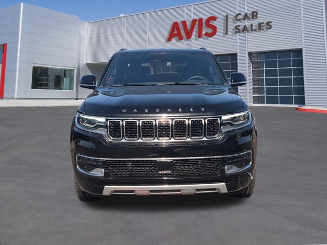 Used 2025 Jeep Wagoneer L Series II AWD/4WD image 2