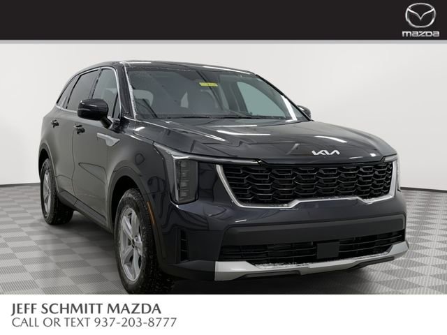 Used 2026 Kia Sorento LX image 1