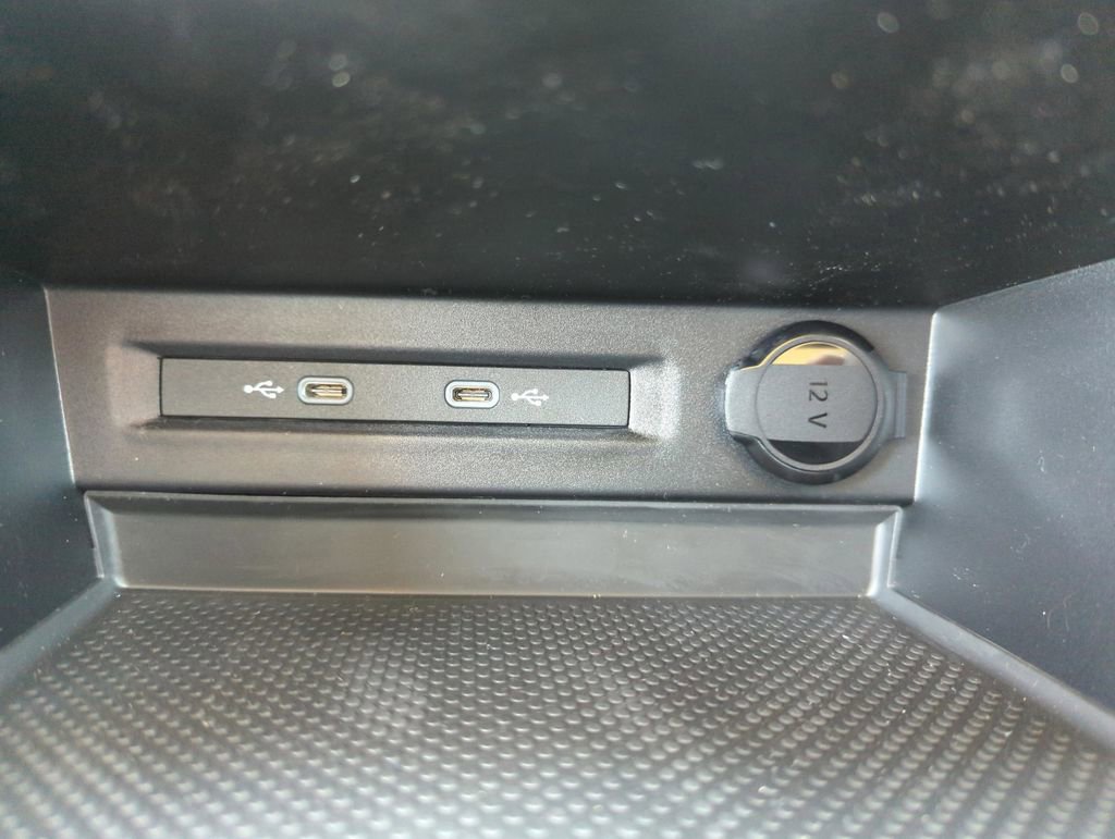 New 2026 Volkswagen Taos S image 31