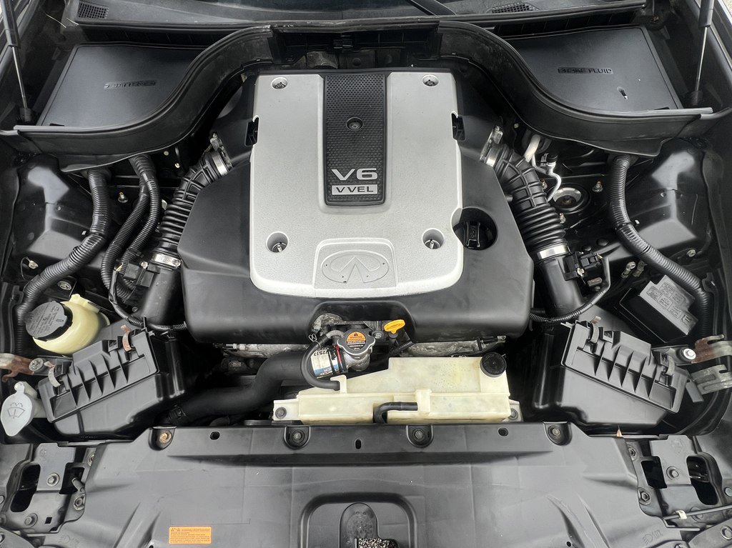 Used 2011 INFINITI G37 x Sedan w/ Premium Pkg AWD/4WD image 9