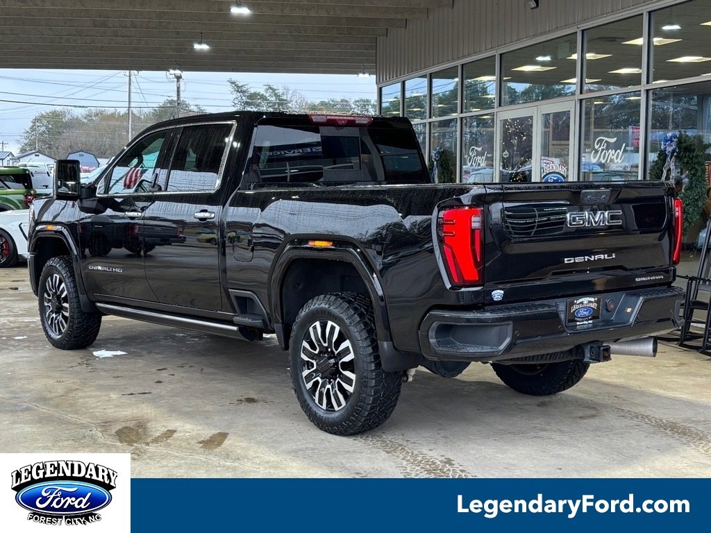 Used 2024 GMC Sierra 3500 Denali Ultimate image 2