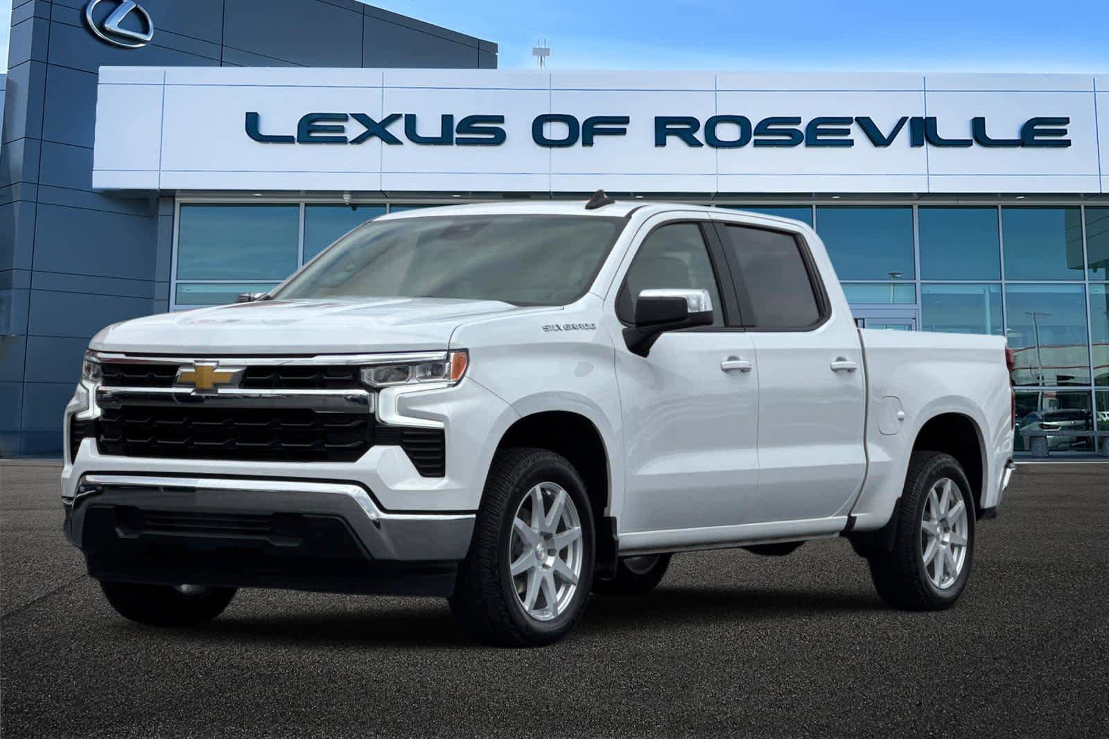 Used 2024 Chevrolet Silverado 1500 LT RWD image 1