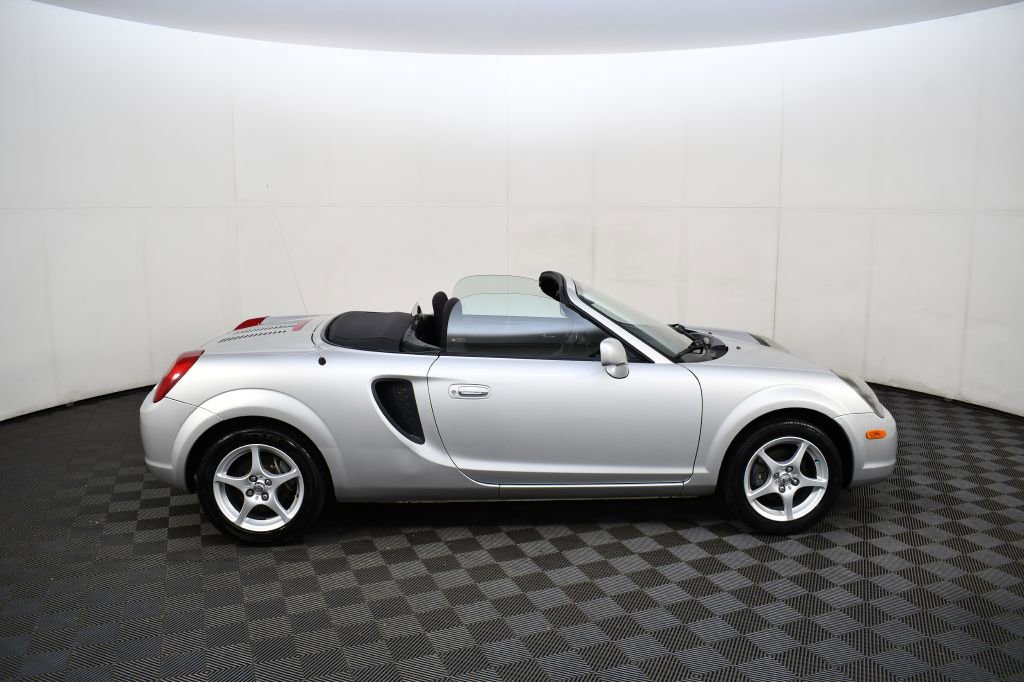 Used 2000 Toyota MR2 image 17