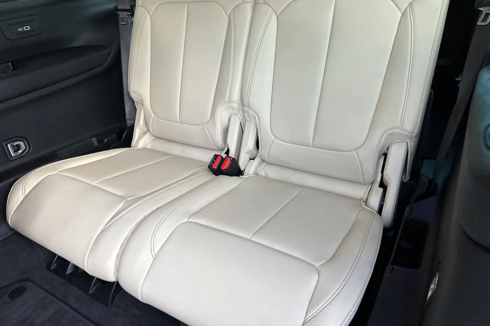 Used 2021 Jeep Grand Cherokee L Limited image 15