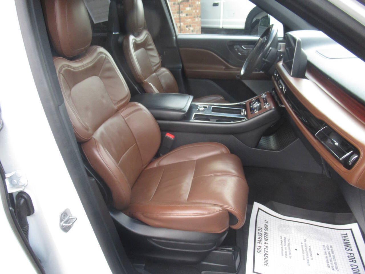 Used 2021 Lincoln Aviator Reserve w/ Equipment Group 208A AWD/4WD image 7