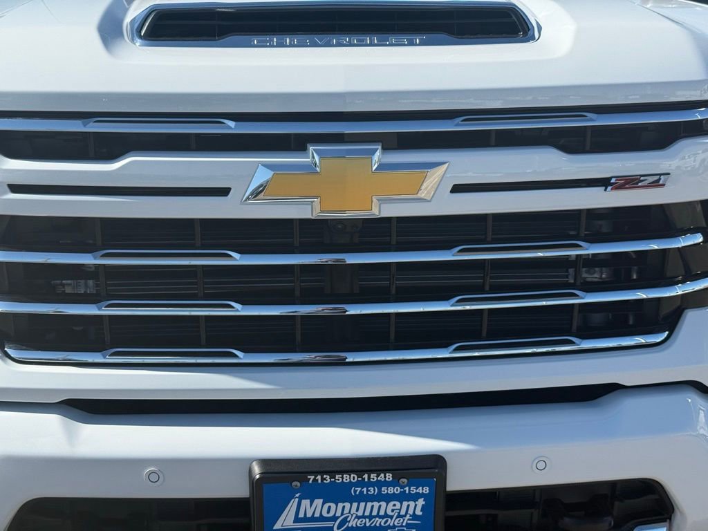 New 2026 Chevrolet Silverado 2500 LT w/ Z71 Chrome Sport Edition image 4