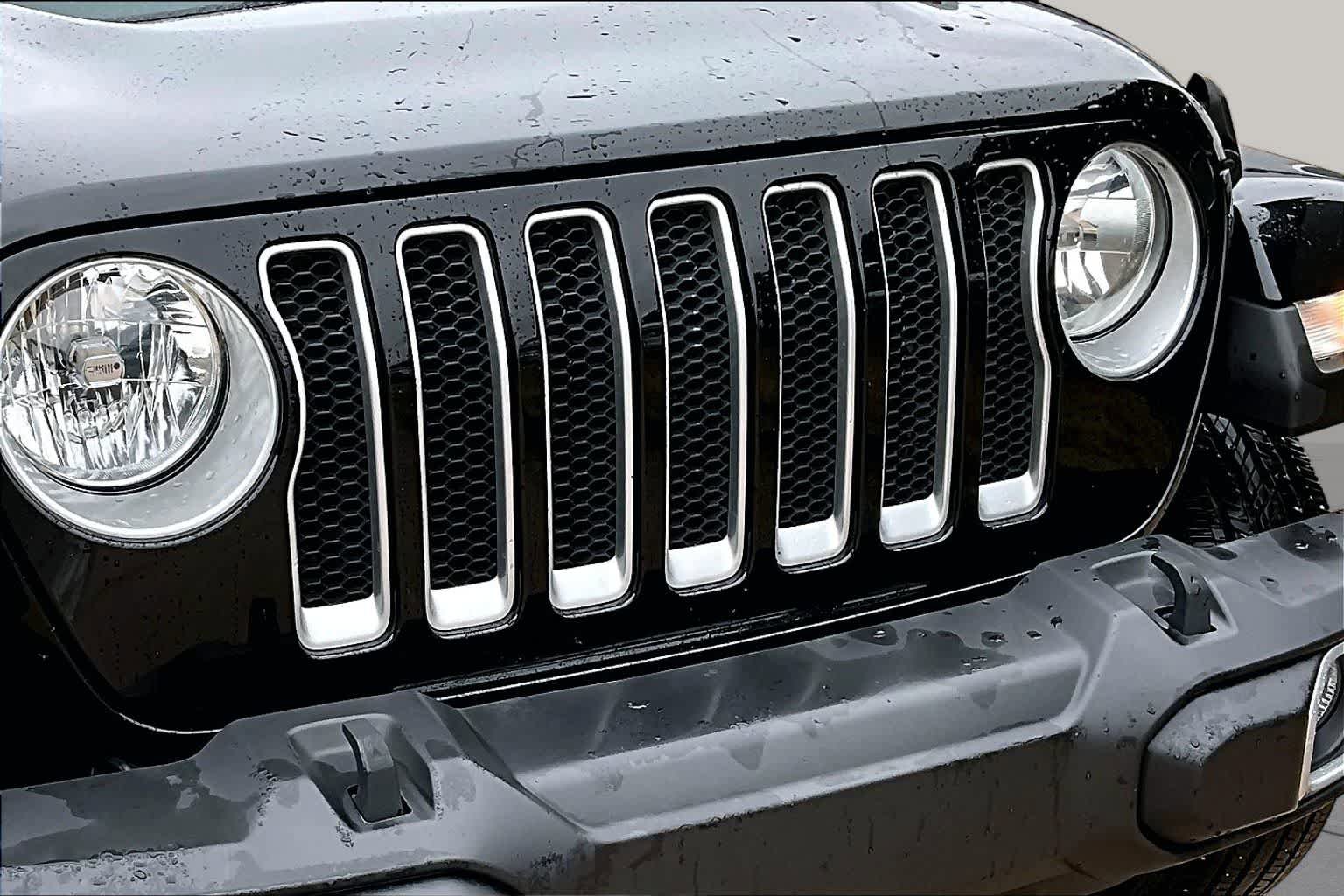 Certified 2023 Jeep Wrangler Unlimited Sahara AWD/4WD image 34