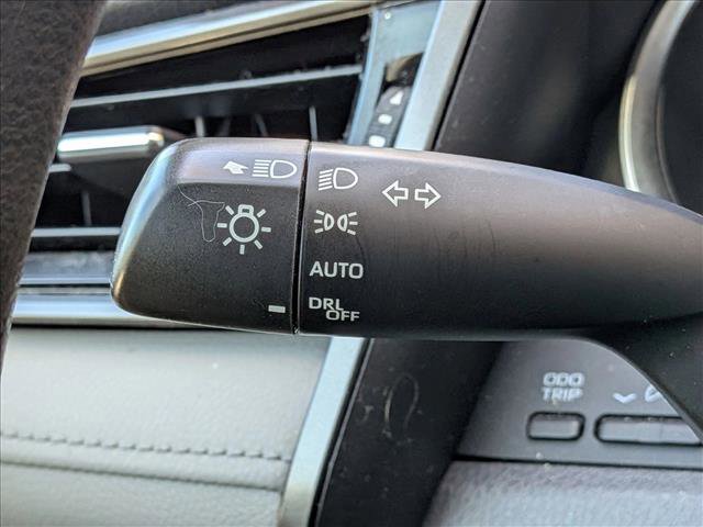 Used 2022 Toyota Camry LE image 9