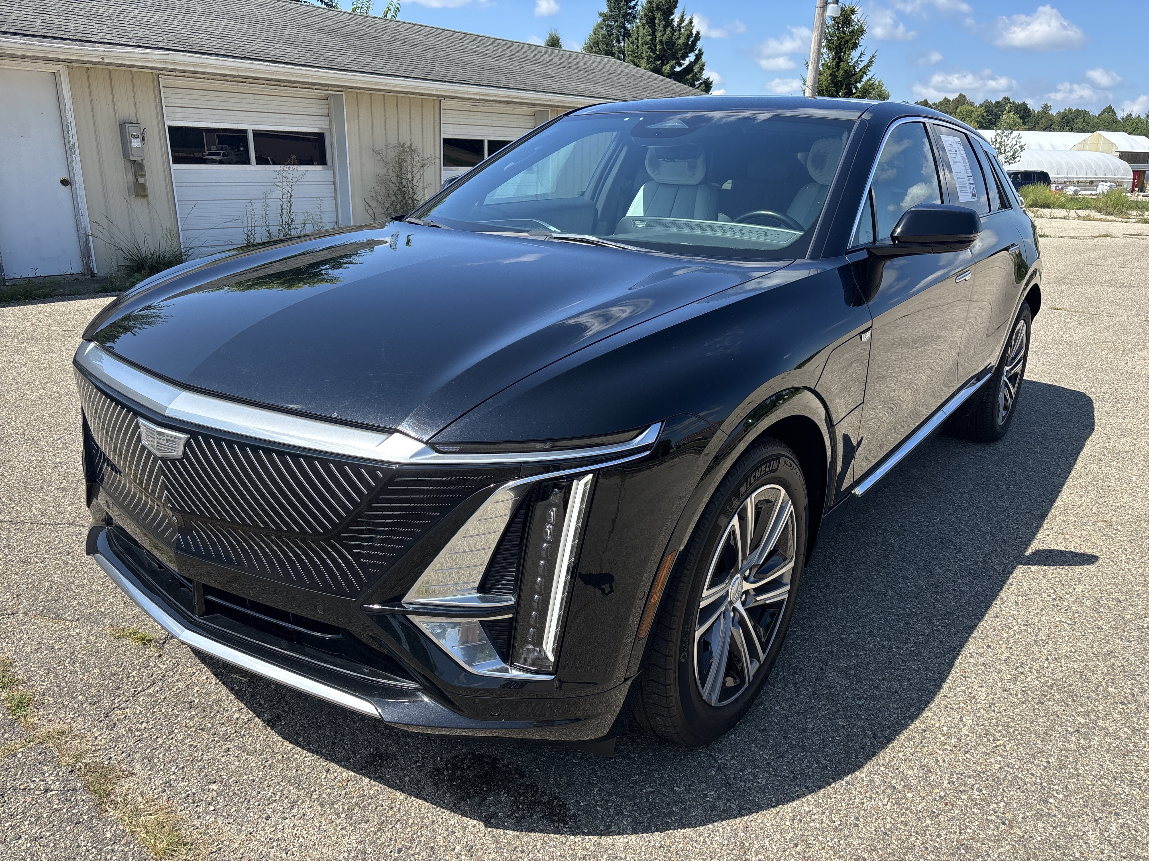 Used 2023 Cadillac Lyriq 2WD image 13