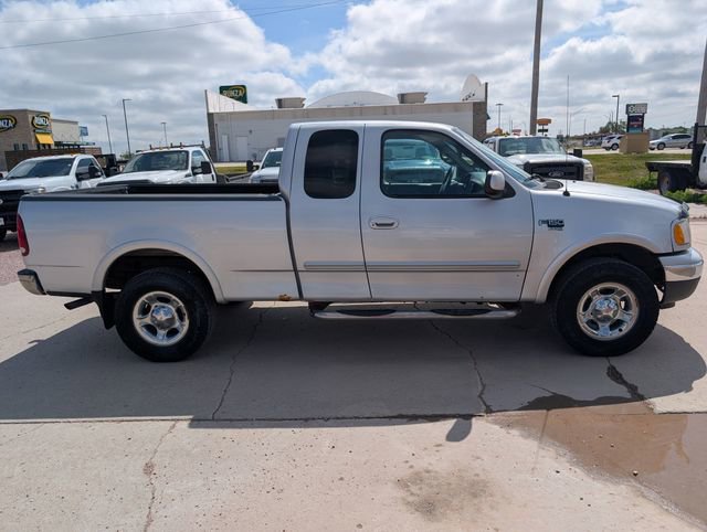 Used 2002 Ford F150 Lariat AWD/4WD image 5