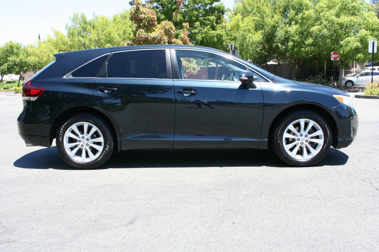 Used 2013 Toyota Venza LE w/ LE Preferred Pkg AWD/4WD image 5
