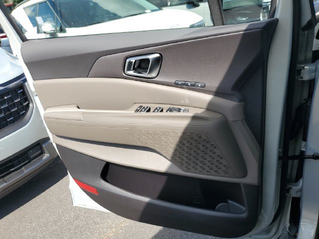 New 2027 Kia Carnival EX FWD image 25
