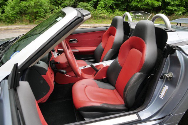 Used 2007 Chrysler Crossfire Limited RWD image 3