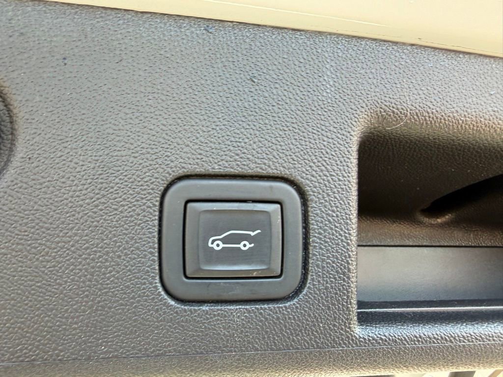 Used 2024 Chevrolet Equinox LT image 21