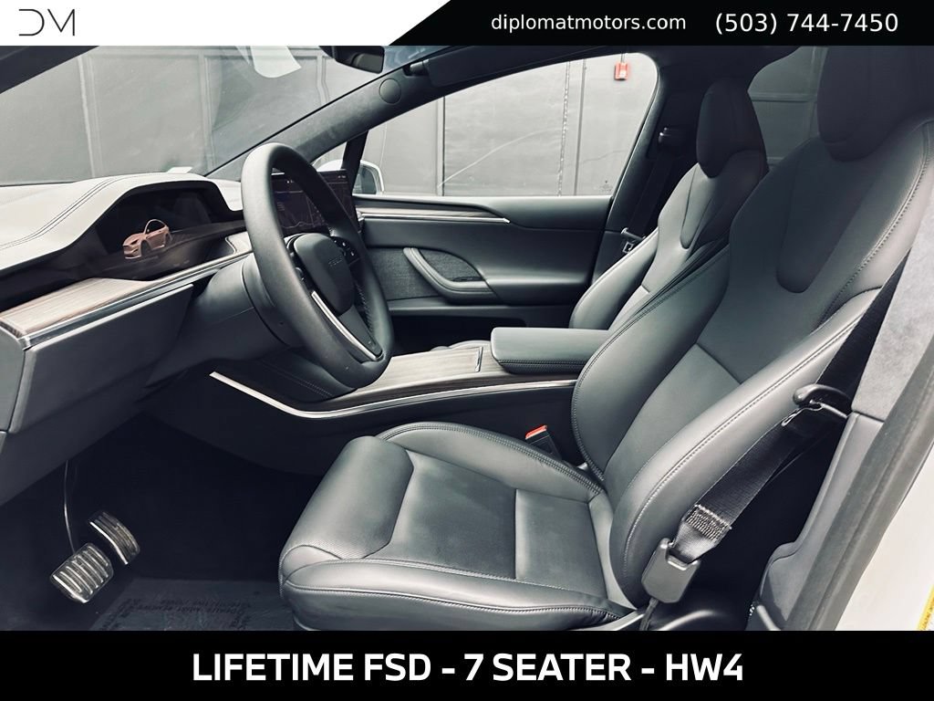 Used 2025 Tesla Model X AWD/4WD image 17