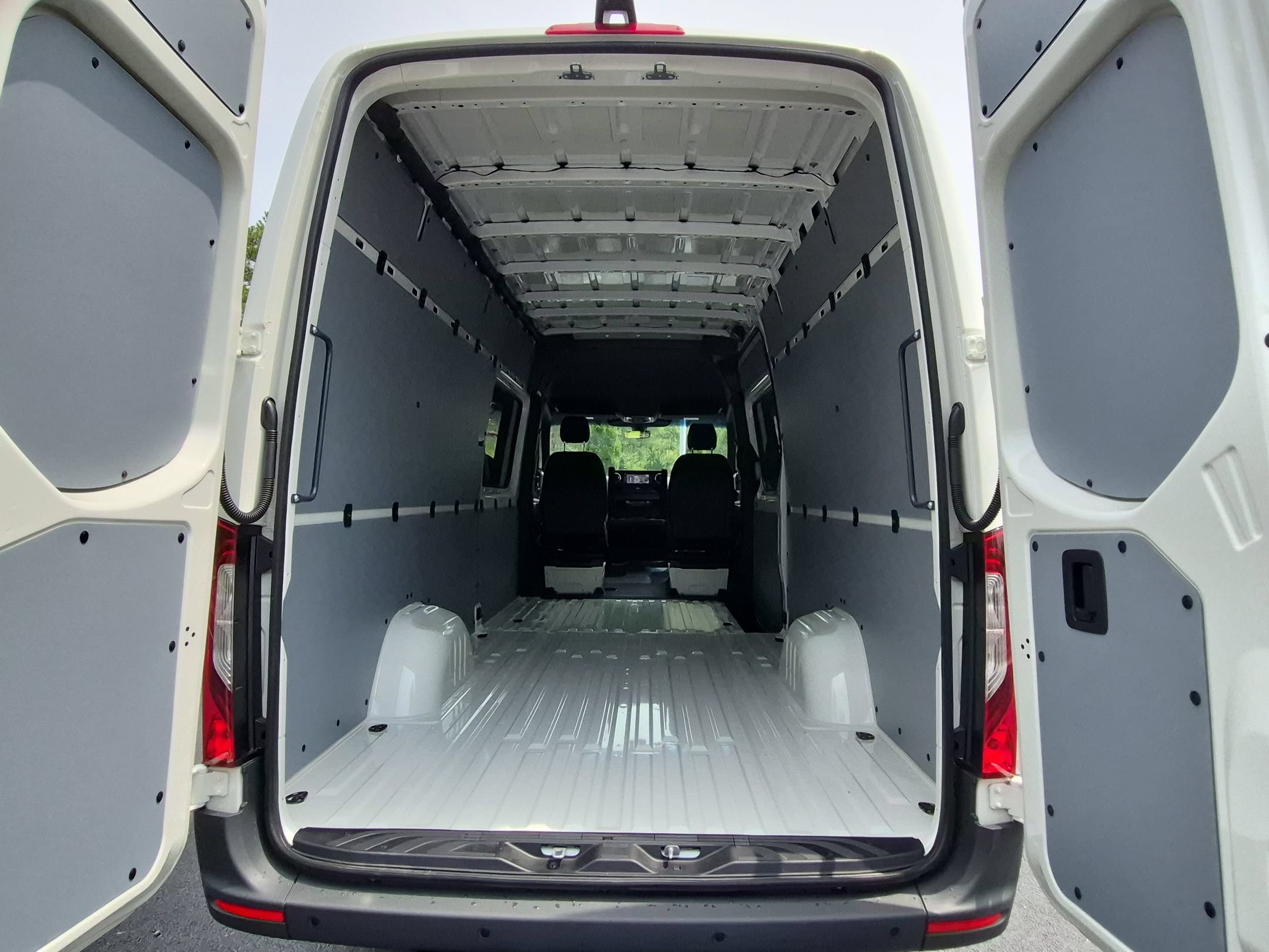 New 2026 Mercedes-Benz Sprinter 2500 image 30