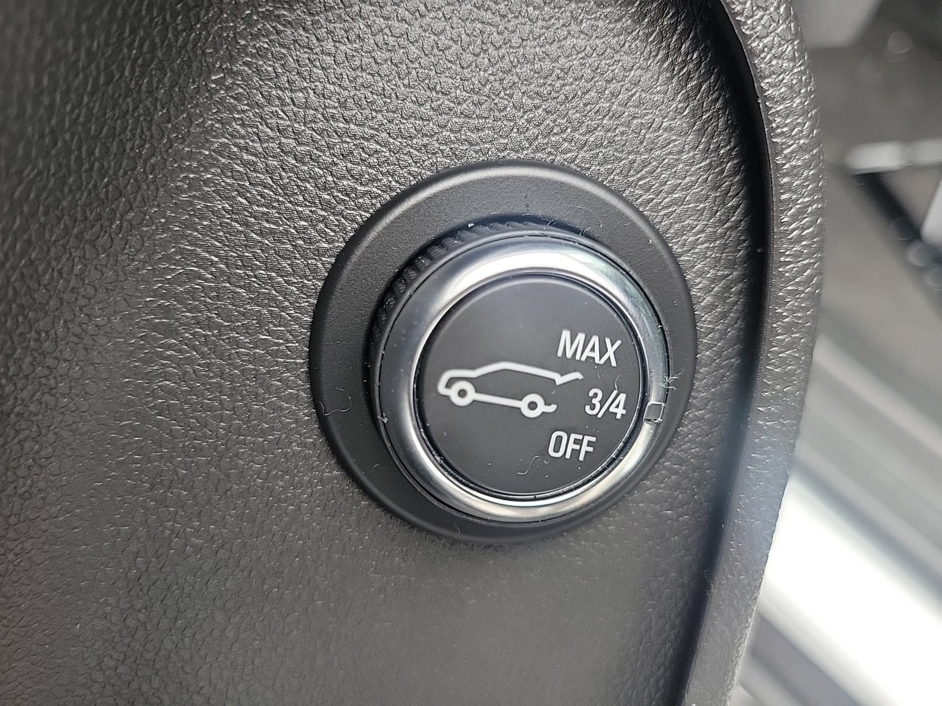 Used 2025 Buick Envista Sport Touring w/ Convenience I Package FWD image 17