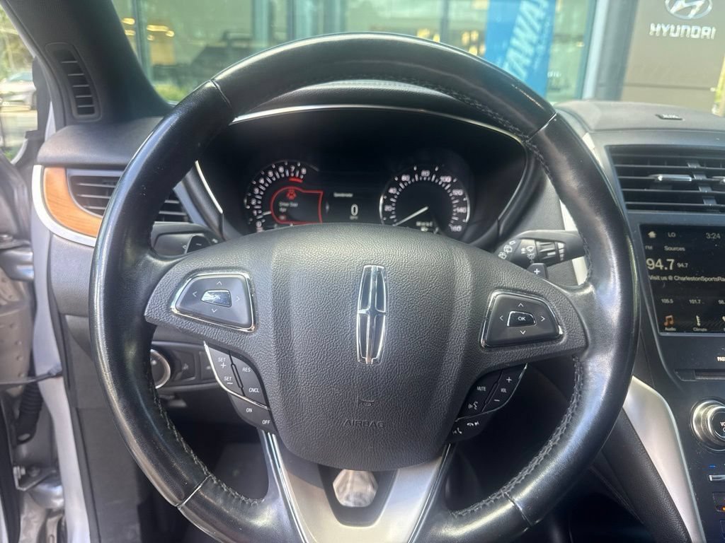 Used 2019 Lincoln MKC Reserve w/ MKC Climate Package AWD/4WD image 11