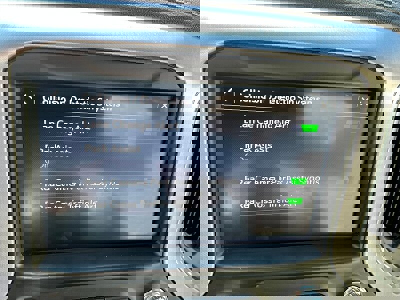 Used 2020 GMC Sierra 2500 SLT w/ Driver Alert Package I AWD/4WD image 44