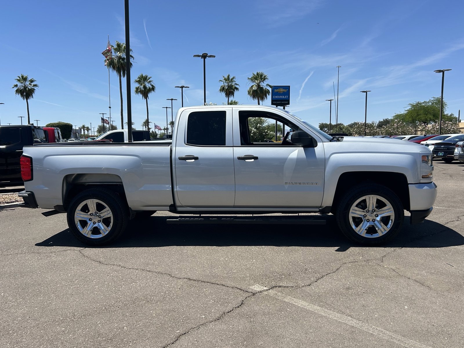 Used 2018 Chevrolet Silverado 1500 Custom RWD image 6