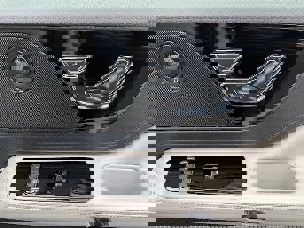 New 2026 Lincoln Aviator AWD image 24