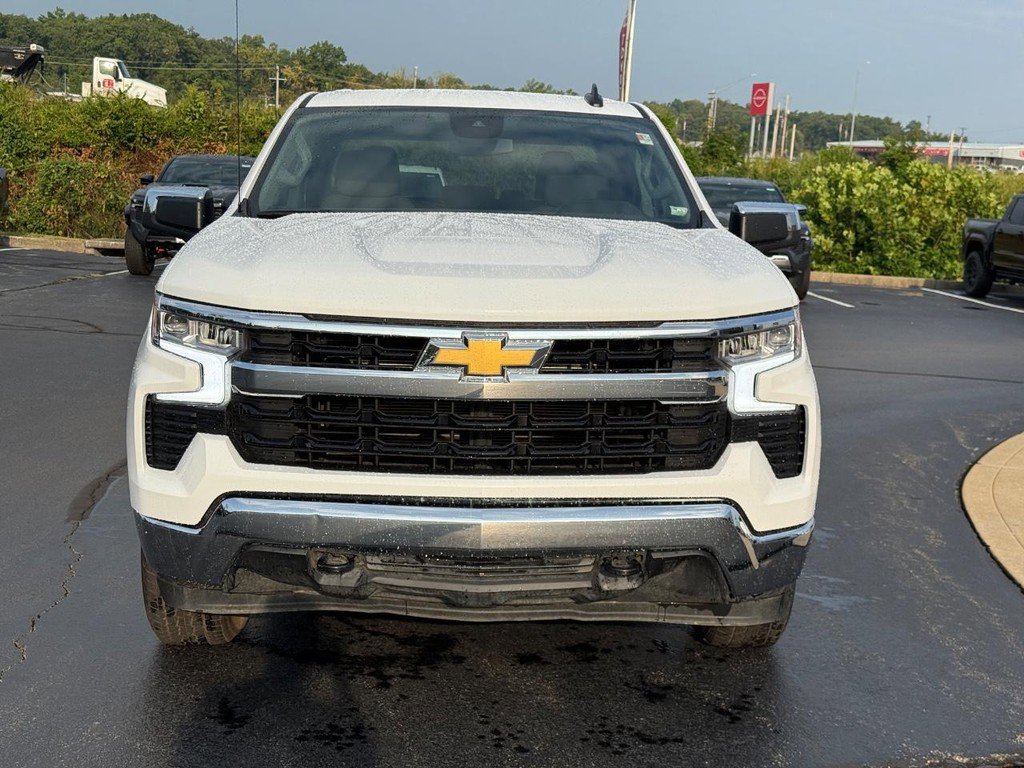Used 2025 Chevrolet Silverado 1500 LT image 10