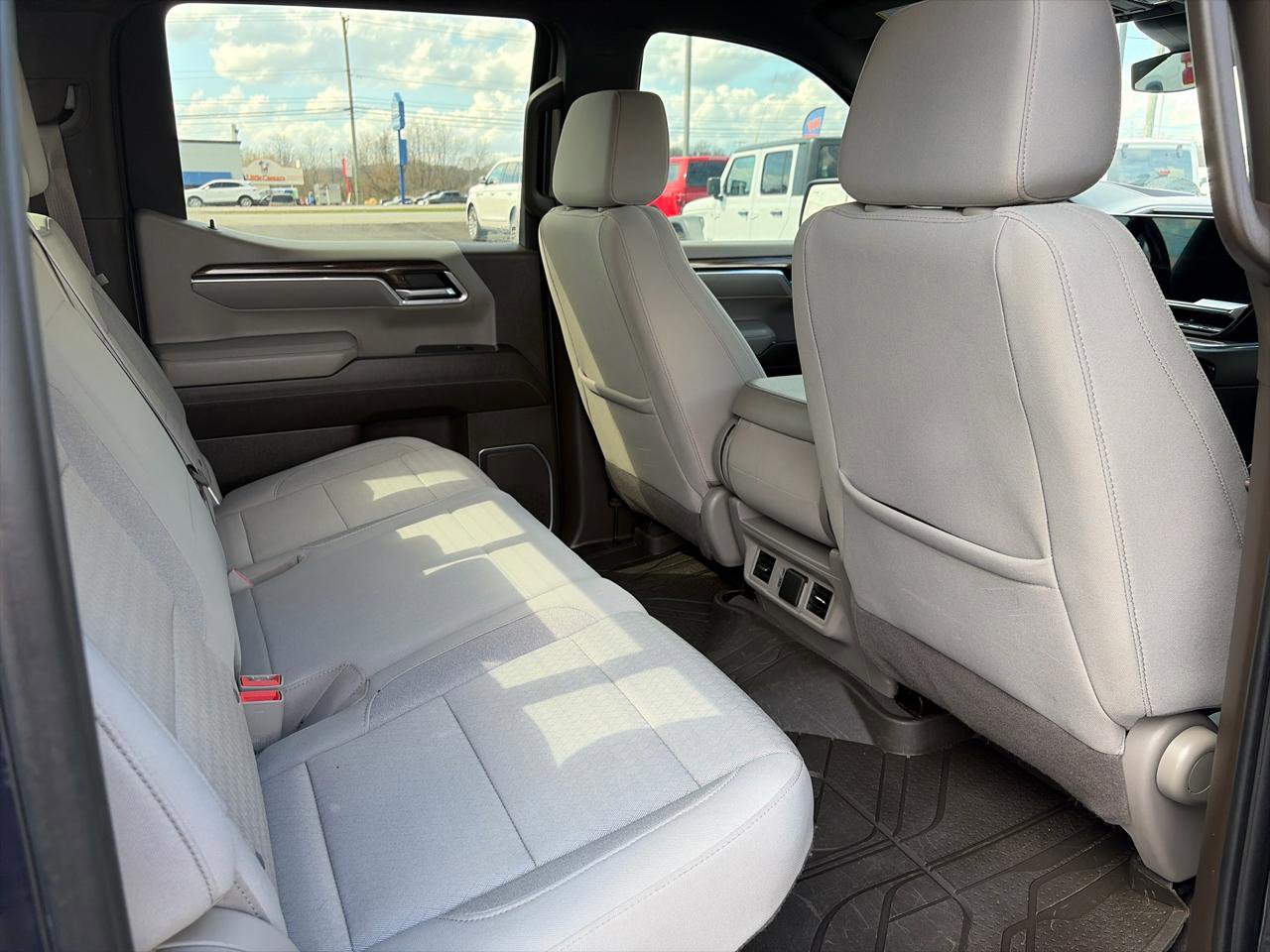 Used 2023 Chevrolet Silverado 1500 LT w/ Max Trailering Package image 15