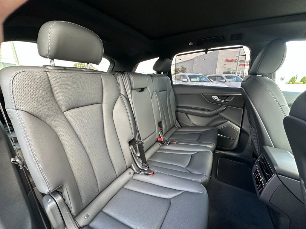 New 2026 Audi Q7 3.0T Premium Plus image 25