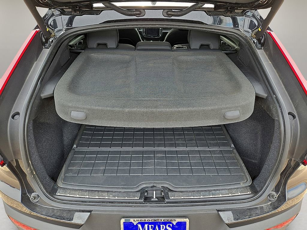 Used 2023 Volvo C40 P8 Recharge Ultimate image 15