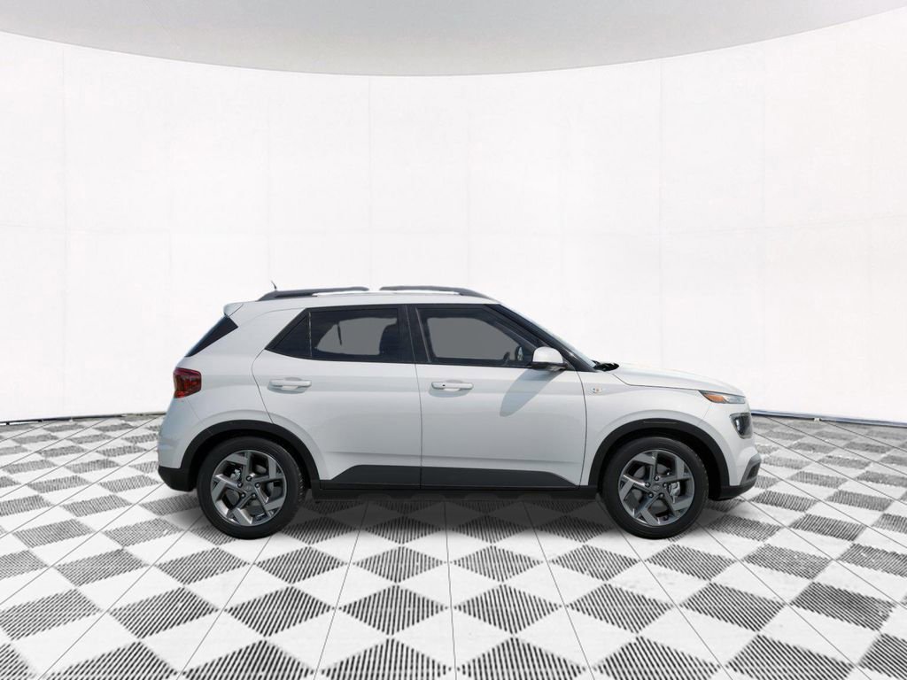 New 2026 Hyundai Venue SEL image 10