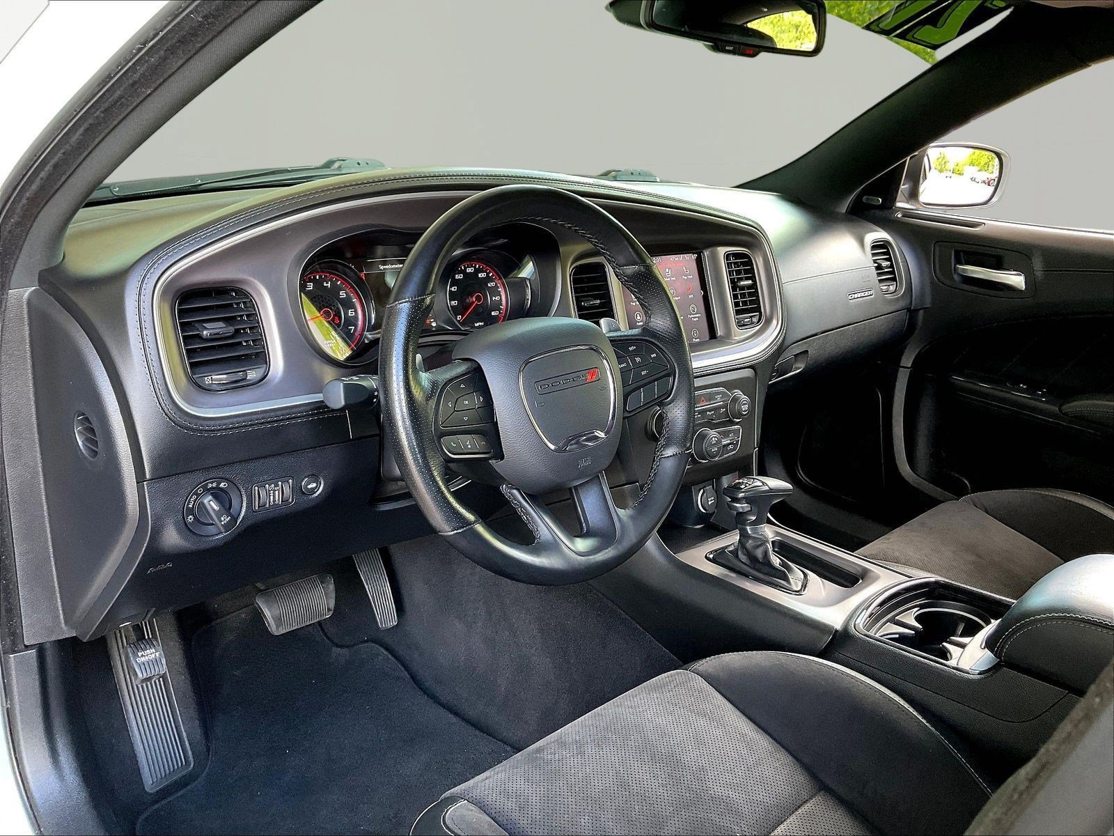 Used 2021 Dodge Charger R/T w/ Plus Group RWD image 17