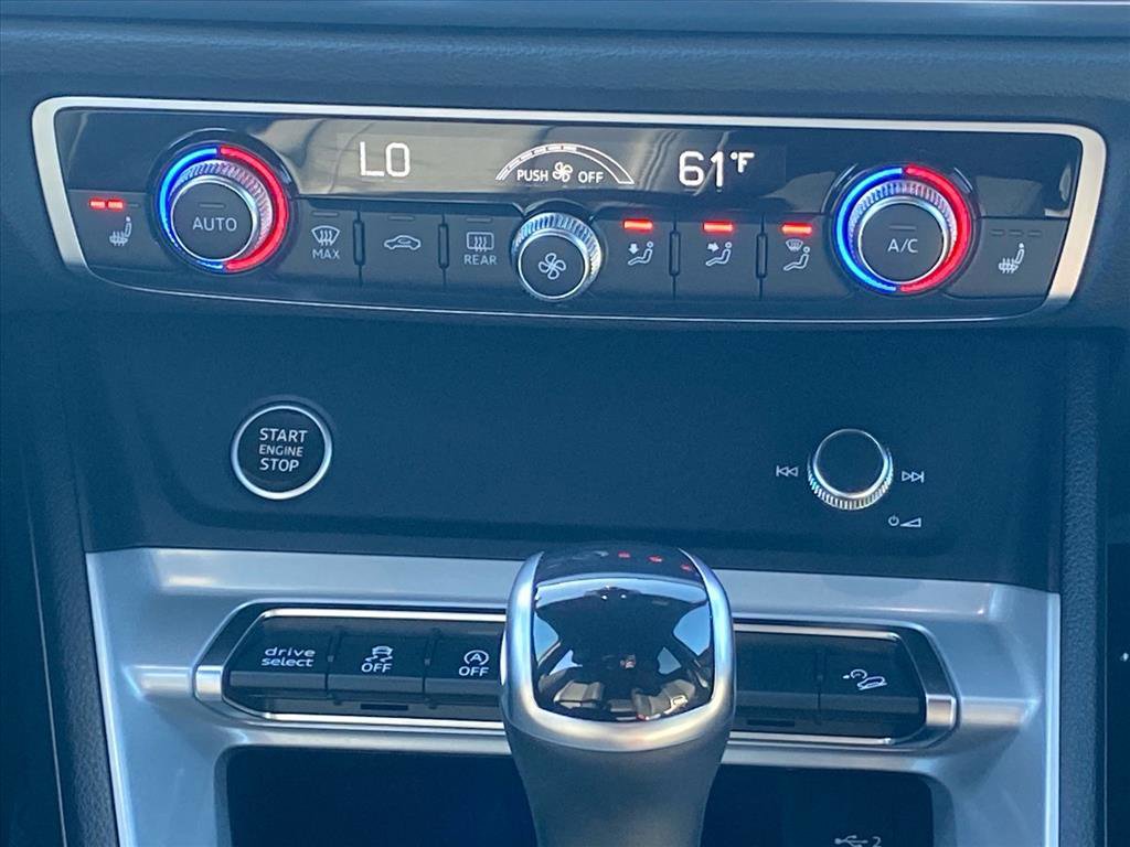 Used 2024 Audi Q3 2.0T Premium Plus image 9