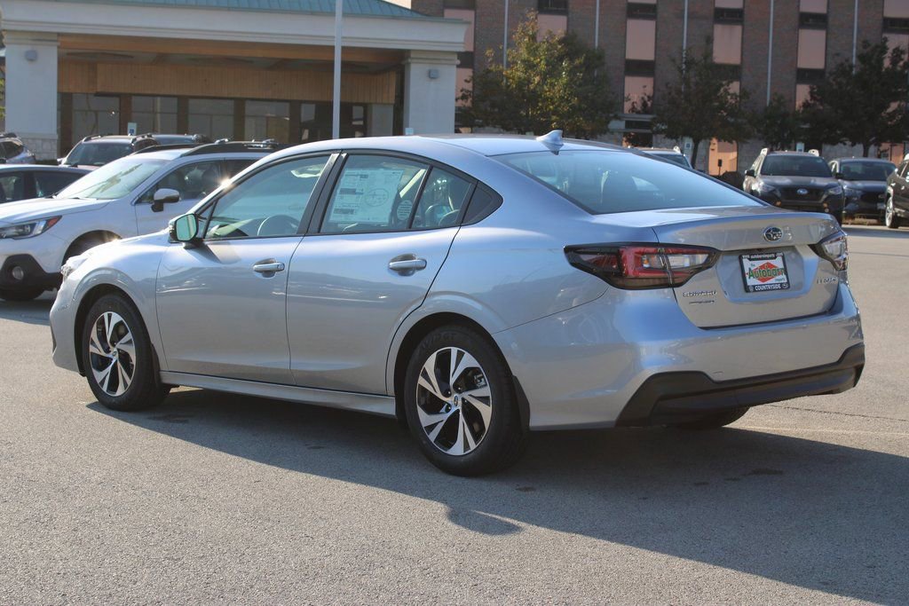 Used 2025 Subaru Legacy Premium image 6