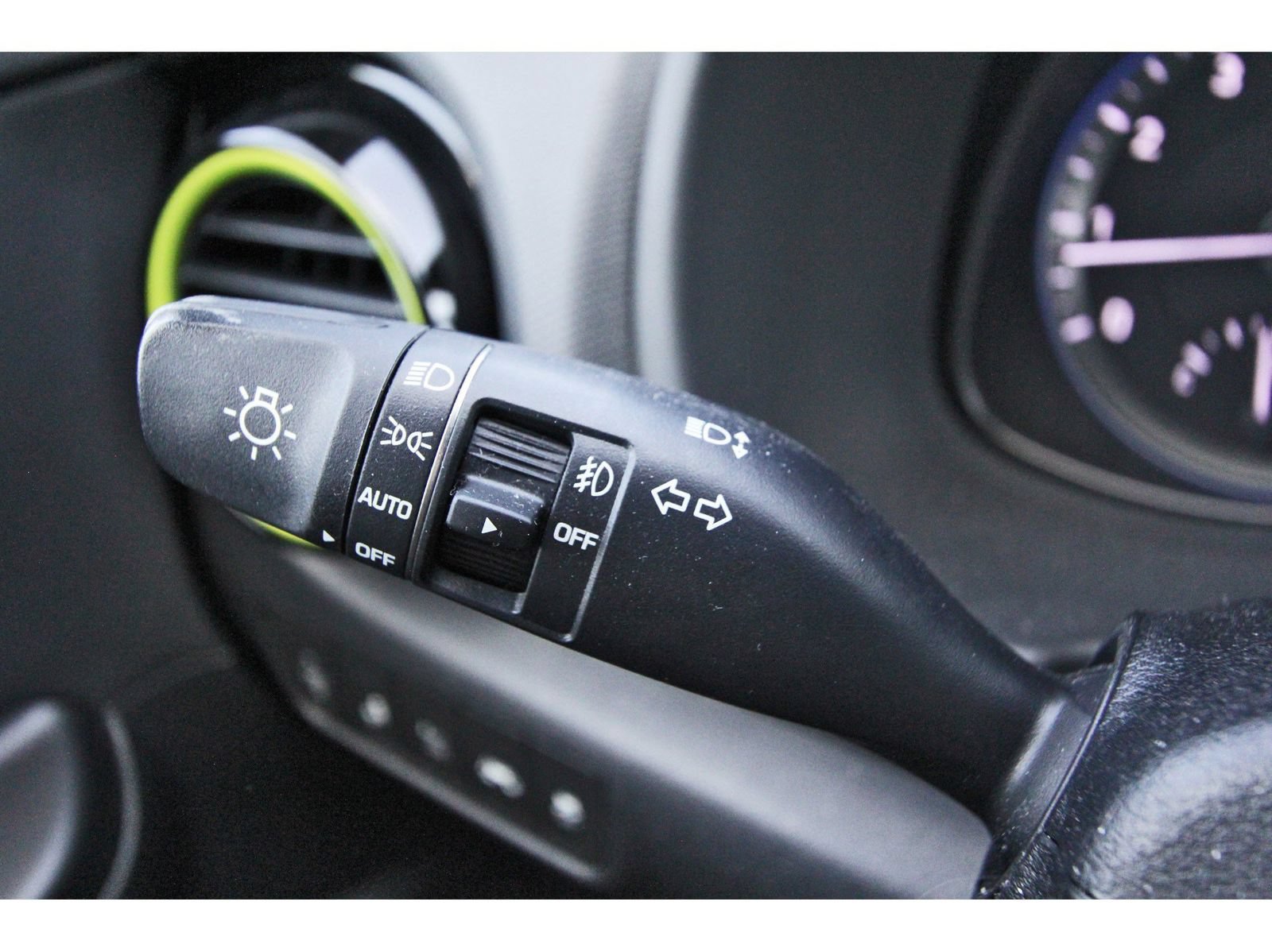 Used 2018 Hyundai Kona Ultimate FWD image 18