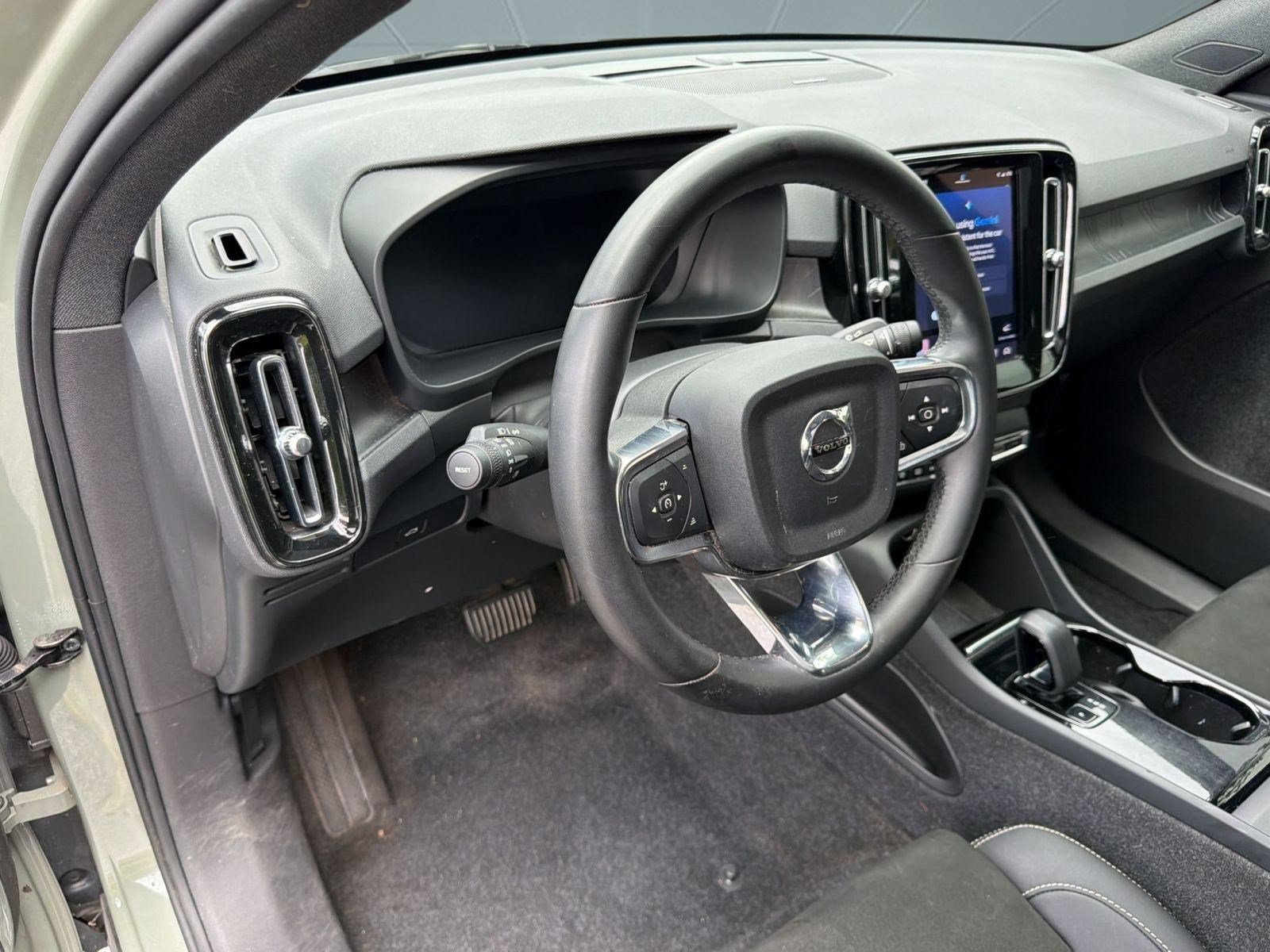 Certified 2023 Volvo C40 P8 Recharge Ultimate AWD/4WD image 4