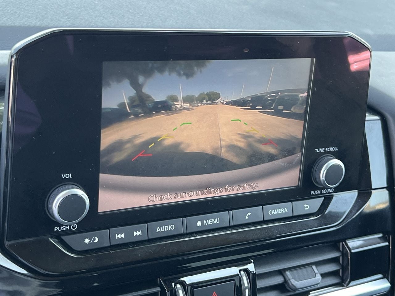 Used 2022 Nissan Pathfinder SV FWD image 16