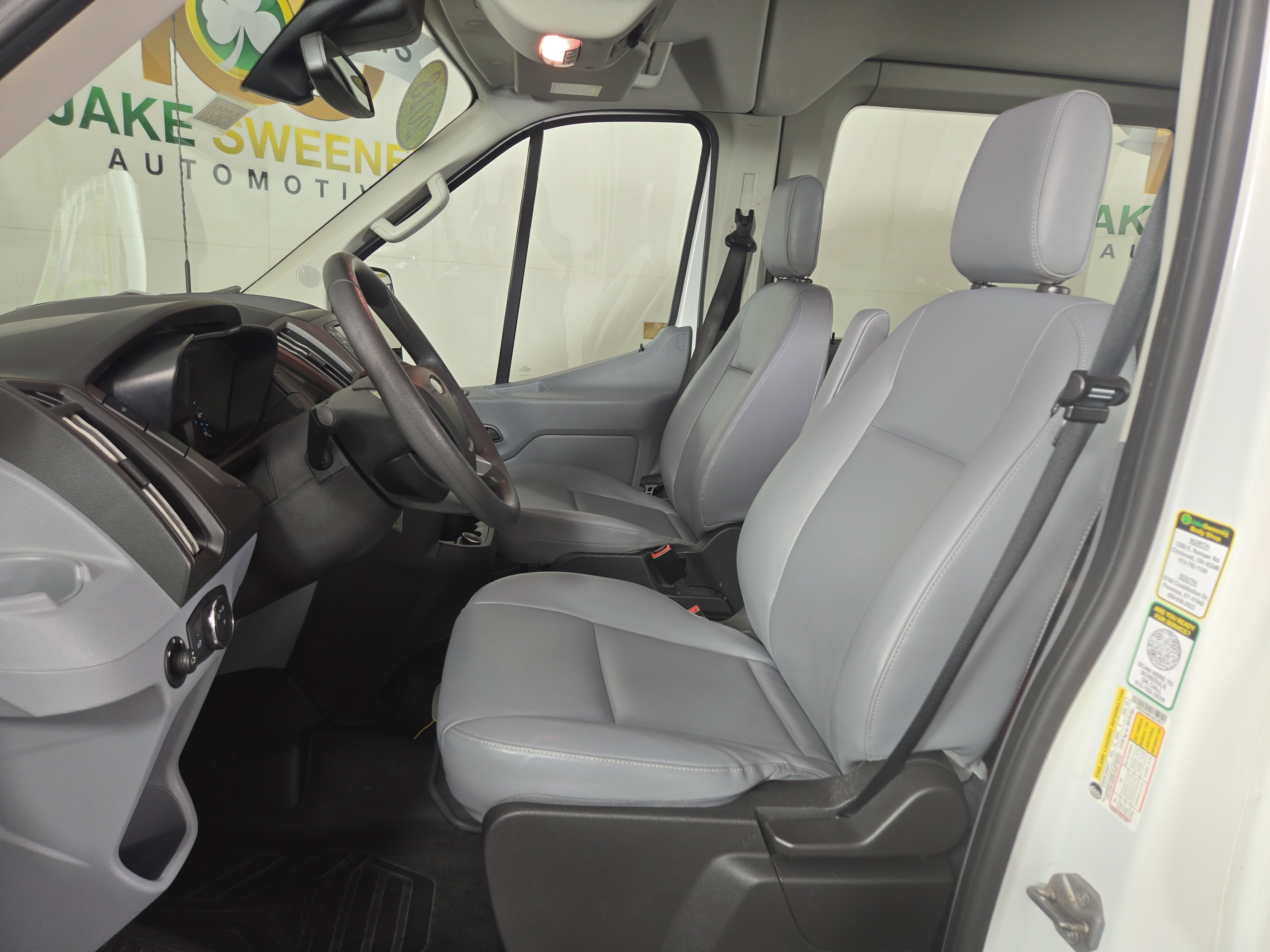 Used 2018 Ford Transit 350 XL RWD image 11