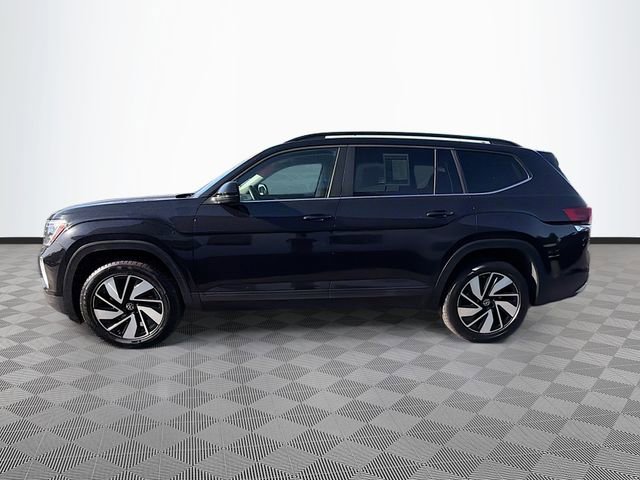 Used 2024 Volkswagen Atlas SE image 4