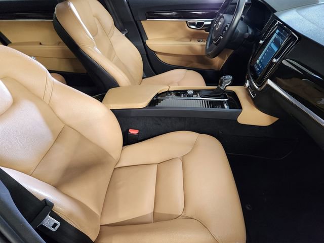 Used 2018 Volvo S90 T5 Momentum w/ Convenience Package FWD image 3
