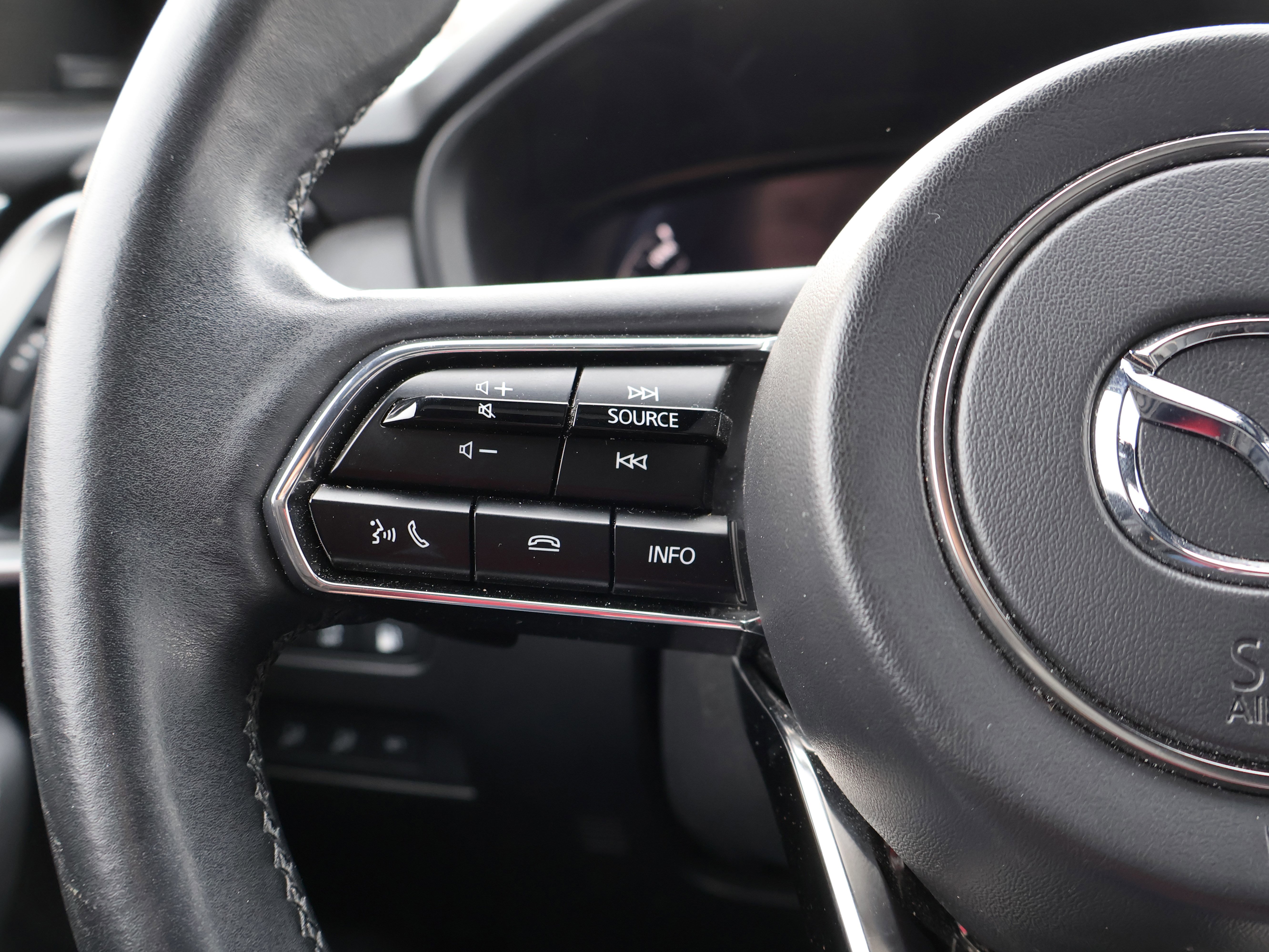 Certified 2024 MAZDA CX-90 Plug-In Hybrid w/ Premium Plus image 40