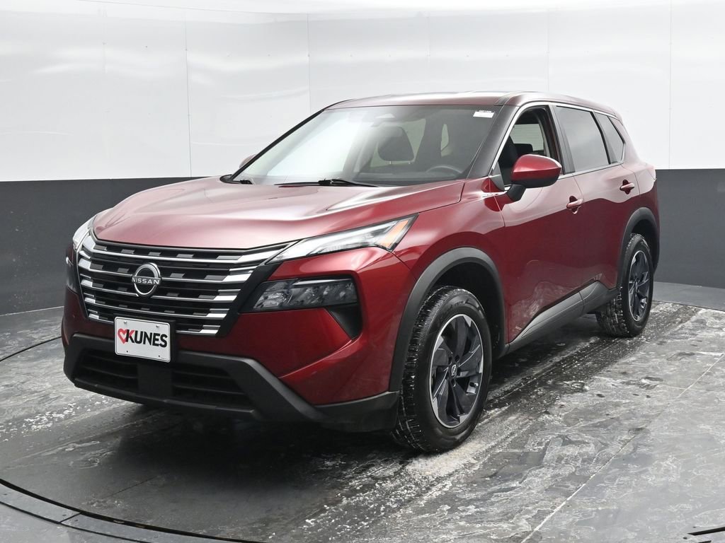 Used 2024 Nissan Rogue SV image 8