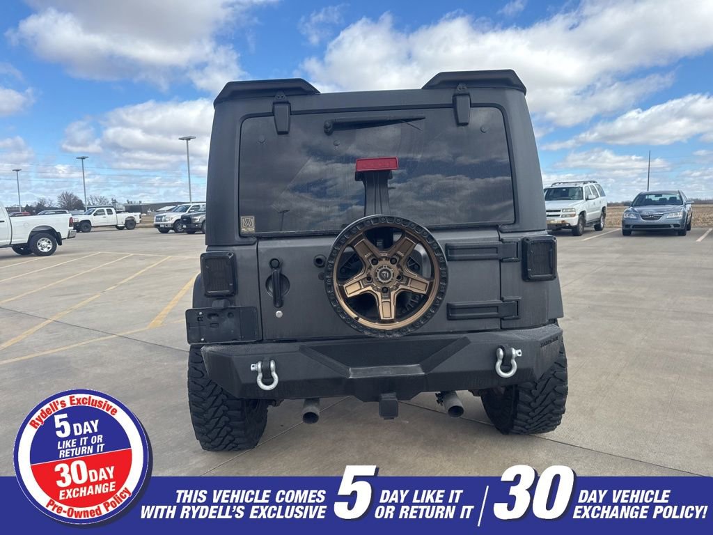 Used 2017 Jeep Wrangler Unlimited Rubicon w/ Cold Weather Group image 4